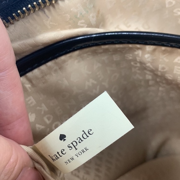 Kate Spade ♠️ 
Darby Metro Perforated Hearts Black Patent Leather Cross Body Bag - Picture 8 of 10